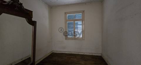 Moradia para Restaurar T3 Venda em Funchal (Santa Luzia),Funchal