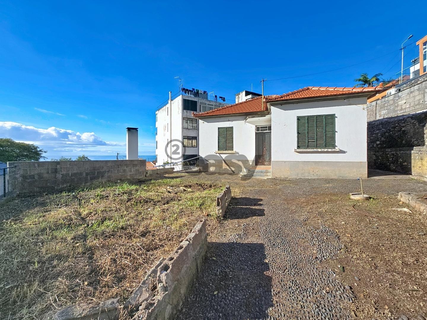 Moradia para Restaurar T3 Venda em Funchal (Santa Luzia),Funchal