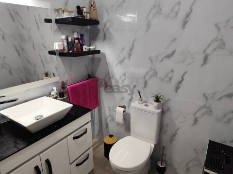 Moradia T2 com logradouro, anexo, terraço e garagem, Castro Verde