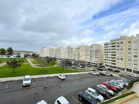 Apartamento T2 para Arrendamento com estacionamento na Quinta da Piedade – 2.ª Fase | Póvoa de Santa