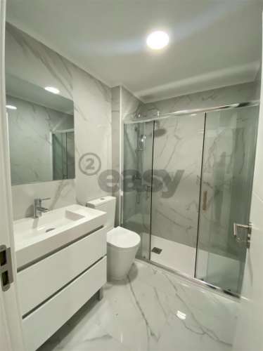 Oportunidade T2 Remodelado São Brás Oferta da Escritura