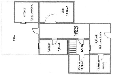 Moradia T2+2 remodelada com quintal no centro de Portel 127.500€