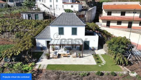 Moradia independente à venda em caminho dos Moinhos, Calheta