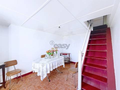 Moradia independente à venda em caminho dos Moinhos, Calheta