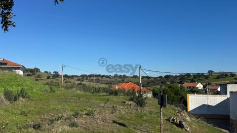 Terreno Urbano com 450m2, Aldeia do Corvo, Castro Verde