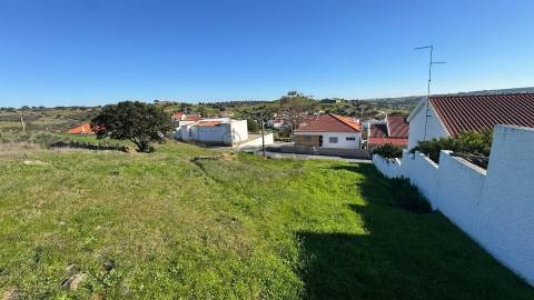 Terreno Urbano com 450m2, Aldeia do Corvo, Castro Verde
