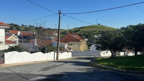 Terreno Urbano com 450m2, Aldeia do Corvo, Castro Verde