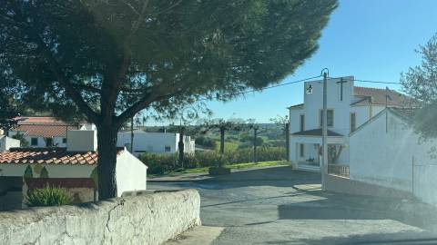 Terreno Urbano com 450m2, Aldeia do Corvo, Castro Verde