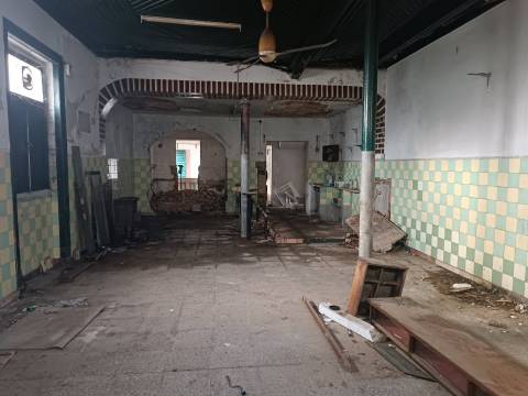 Moradia T3, 2 pisos para remodelar numa das zonas mais bonitas, Almeirim