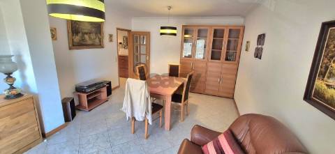 T1 em Vila Nova de Gaia com parqueamento e varanda