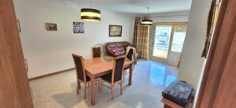 T1 em Vila Nova de Gaia com parqueamento e varanda