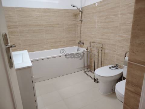 T4 totalmente remodelado em Benfica