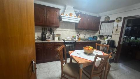 Moradia T3, usada com Quintal em Castro Verde