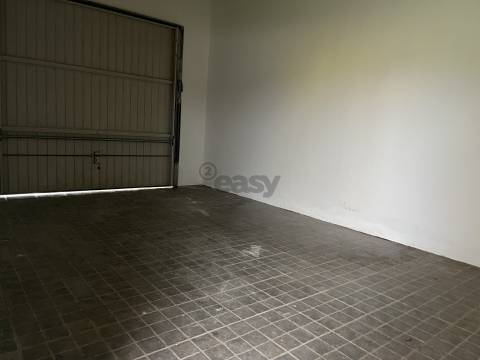 Moradia T3 +2 com piscina