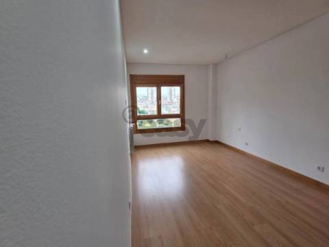 T3 nas Colinas Cruzeiro com 4 parqueamentos