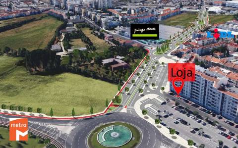 Loja 45 m² com montra | Junto ao metro | Estacionamento fácil
