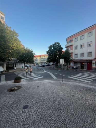 Oportunidade! T2 Amadora Oferta da Escritura