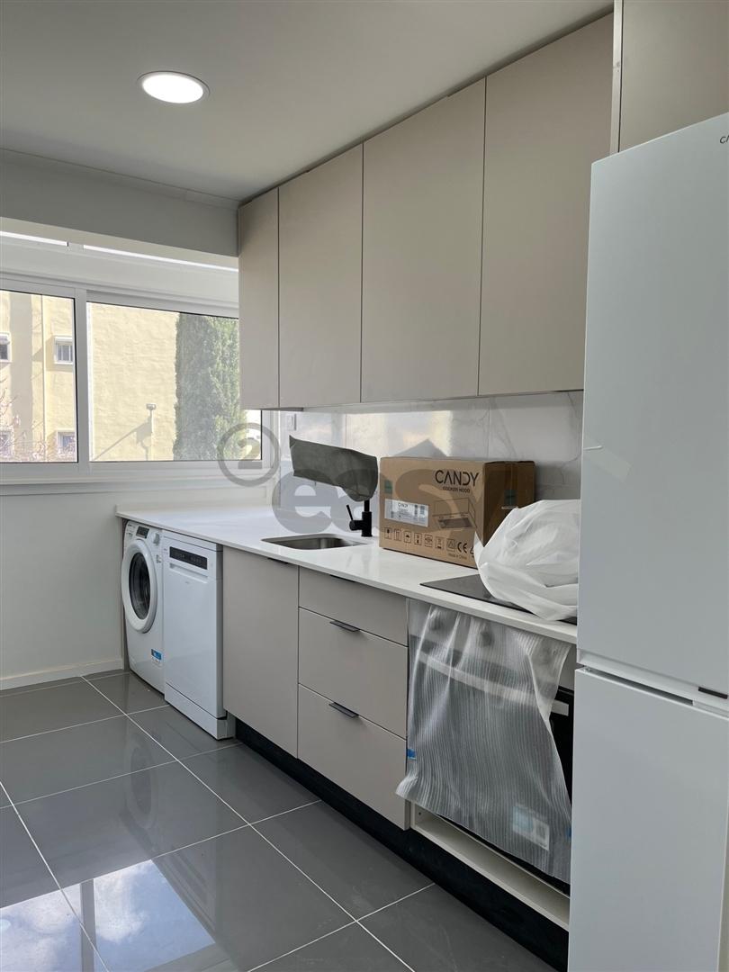 Remodelado Junto às Portas Benfica Oferta da Escritura