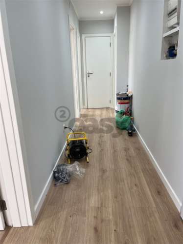 Remodelado Junto às Portas Benfica Oferta da Escritura