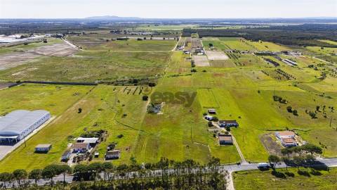 Terreno urbanizável para venda em Taipadas - Canha - Montijo