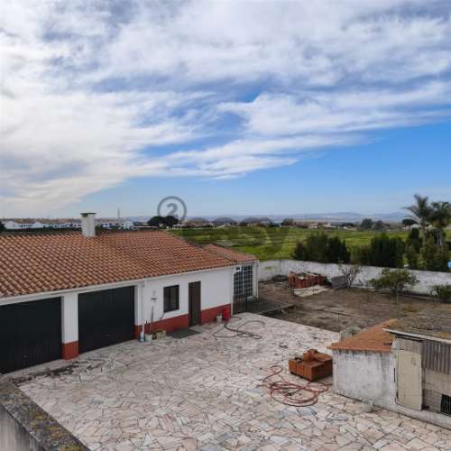 Moradia Terrea isolada T4