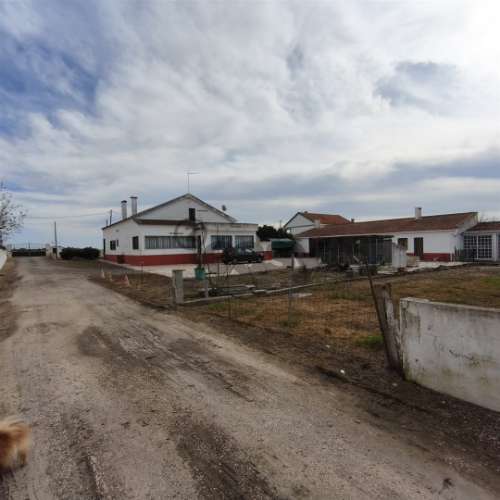 Moradia Terrea isolada T4