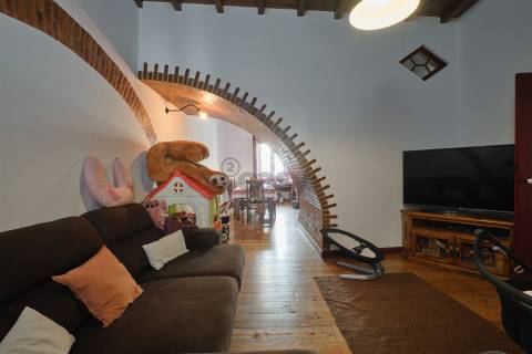 Casa Senhorial c/ 10 divisões remodelada em Rua Emblemática de Castro Verde