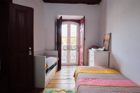Casa Senhorial c/ 10 divisões remodelada em Rua Emblemática de Castro Verde