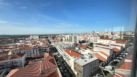 Apartamento T3 Remodelado a estrear em Beja