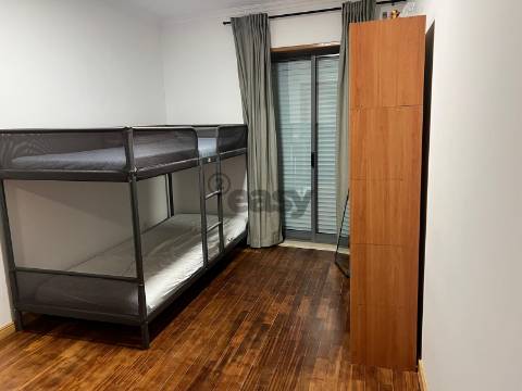 Apartamento 3 quartos e parqueamento