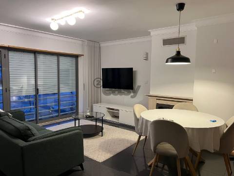 Apartamento 3 quartos e parqueamento