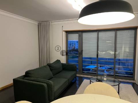 Apartamento 3 quartos e parqueamento