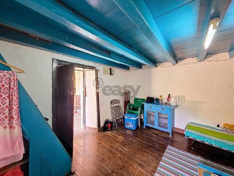 Moradia para Restaurar T1 Venda em Santa Cruz,Santa Cruz