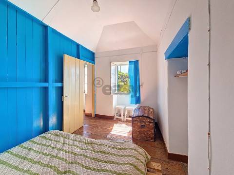 Moradia para Restaurar T1 Venda em Santa Cruz,Santa Cruz