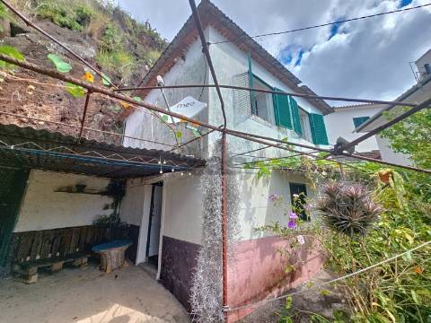 Moradia para Restaurar T1 Venda em Santa Cruz,Santa Cruz