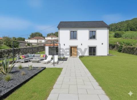 Moradia Devoluta T3 Venda em Arco da Calheta,Calheta (Madeira)