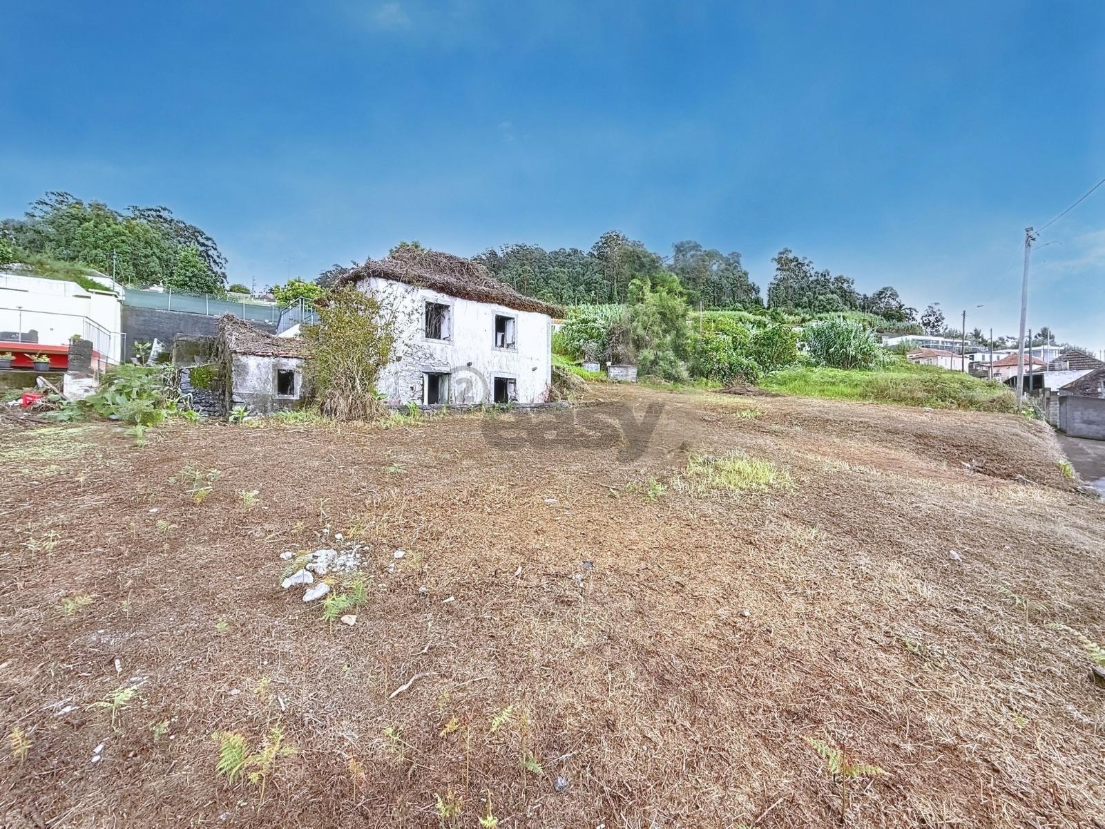 Moradia Devoluta T3 Venda em Arco da Calheta,Calheta (Madeira)