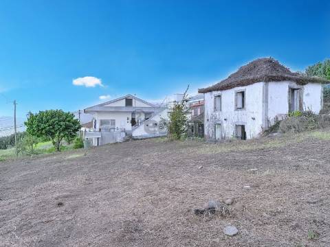 Moradia Devoluta T3 Venda em Arco da Calheta,Calheta (Madeira)