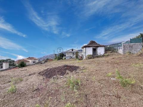 Moradia Devoluta T3 Venda em Arco da Calheta,Calheta (Madeira)