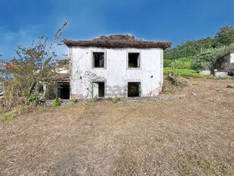 Moradia Devoluta T3 Venda em Arco da Calheta,Calheta (Madeira)