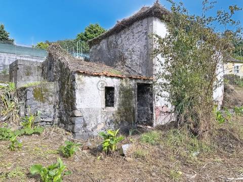 Moradia Devoluta T3 Venda em Arco da Calheta,Calheta (Madeira)