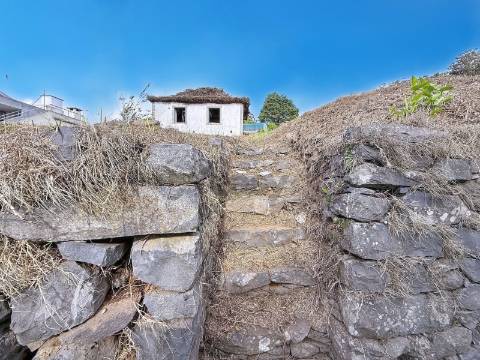 Moradia Devoluta T3 Venda em Arco da Calheta,Calheta (Madeira)