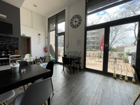 Snack Bar para trespasse na Urbanização Vila chã