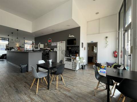 Snack Bar para trespasse na Urbanização Vila chã