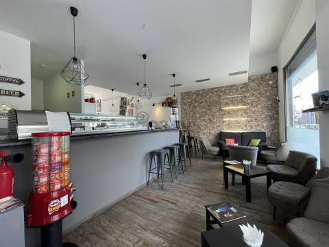 Snack Bar para trespasse na Urbanização Vila chã