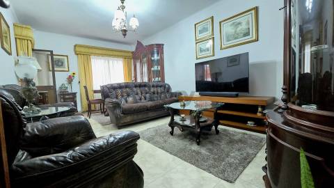 Apartamento T3 em Estoril