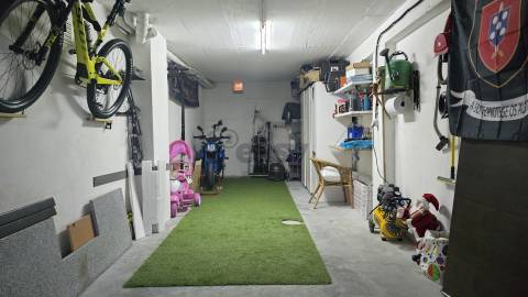 Apartamento T2 em Azueira