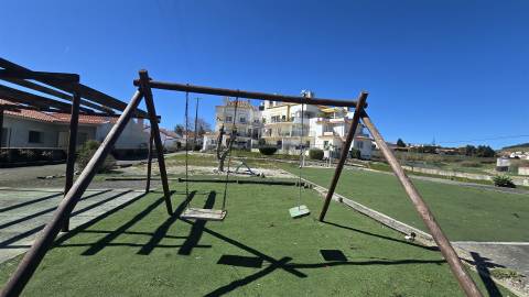 Apartamento T2 em Azueira