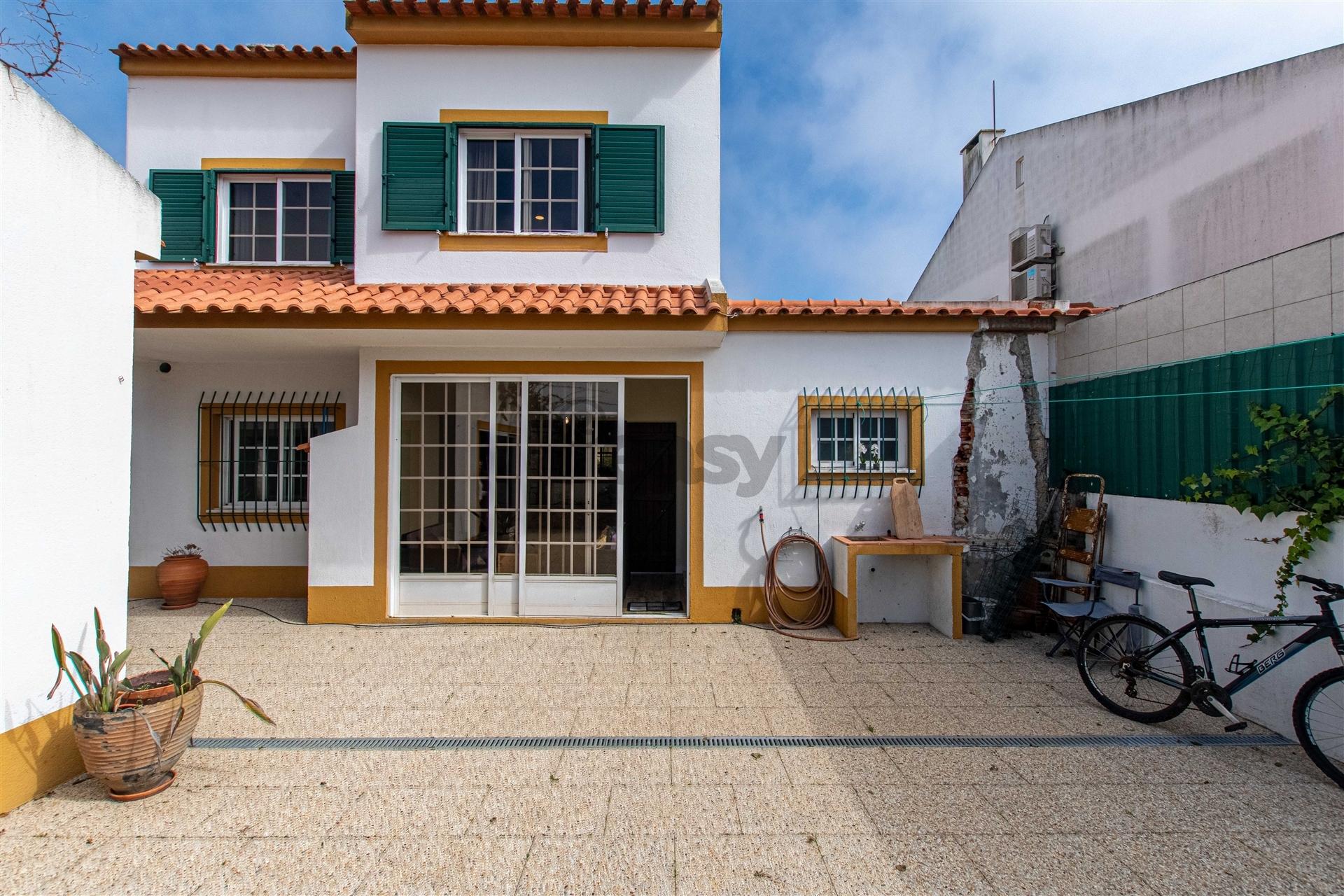 Moradia Isolada T3 Venda em Sesimbra (Castelo),Sesimbra