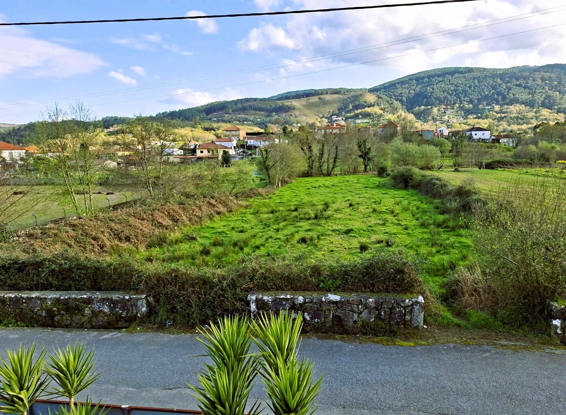 Terreno para construção ,1620m² em Covas: PIP Aprovado e Vista Serra d´Arga